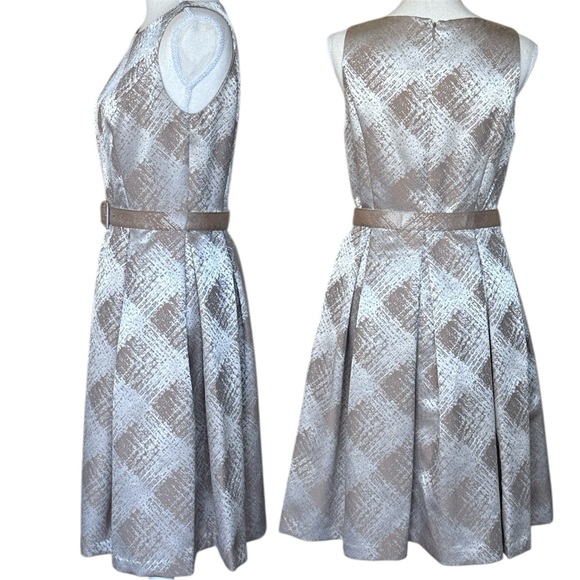 Vintage Evan Picone Silver & Tan Fit & Flare Dress Metallic Texture Belted Sz 6 - Picture 3 of 12